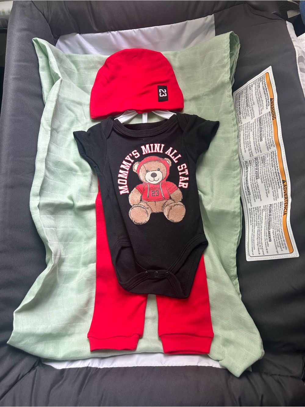 Black & Red Teddy Graphic Baby One-Piece Bodysuit with Red Hat and Pants